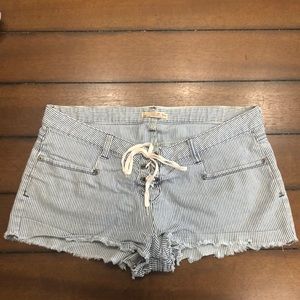 Lace up stripped shorts